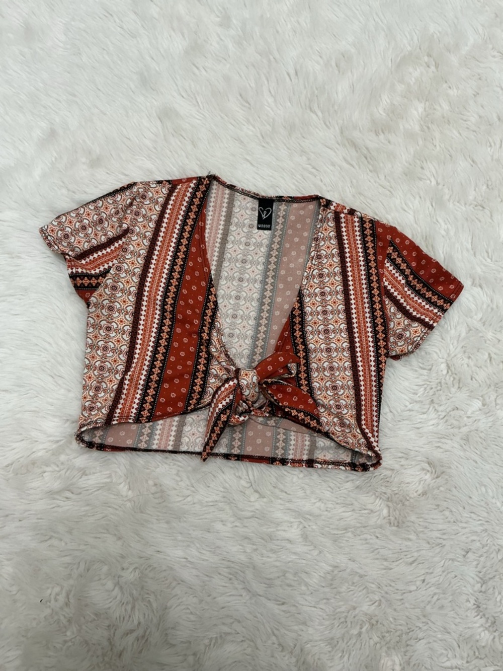 💜 Windsor - Boho Style Tie-Front Crop Top